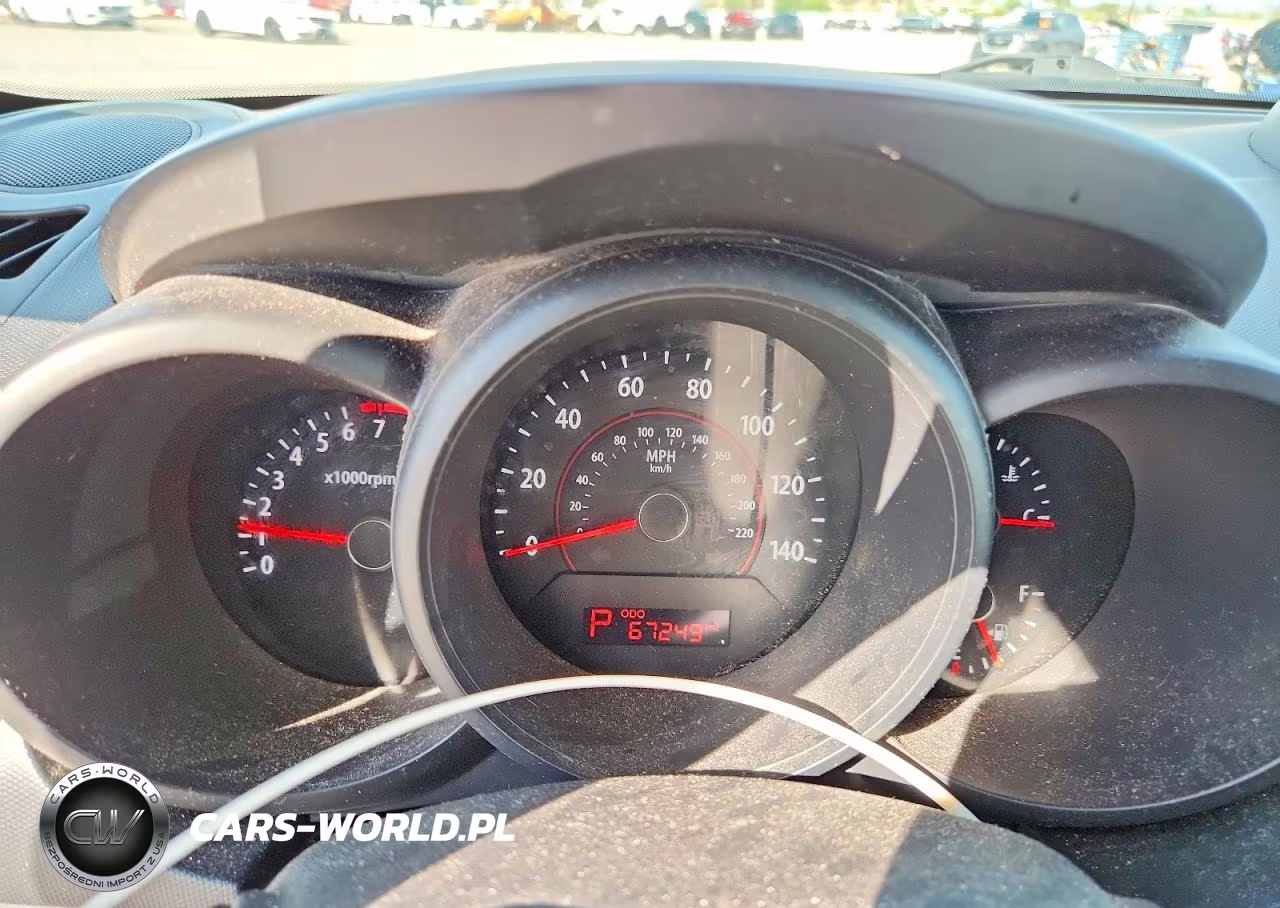 2010 Kia Soul + VIN:KNDJT2A24A7037245 - 9
