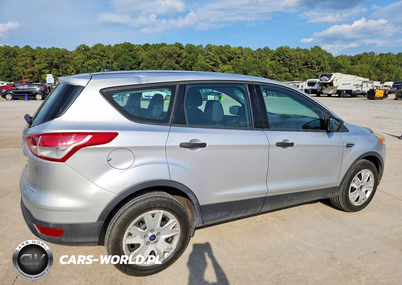 2013 Ford Escape S VIN:1FMCU0F73DUD02172 - 3