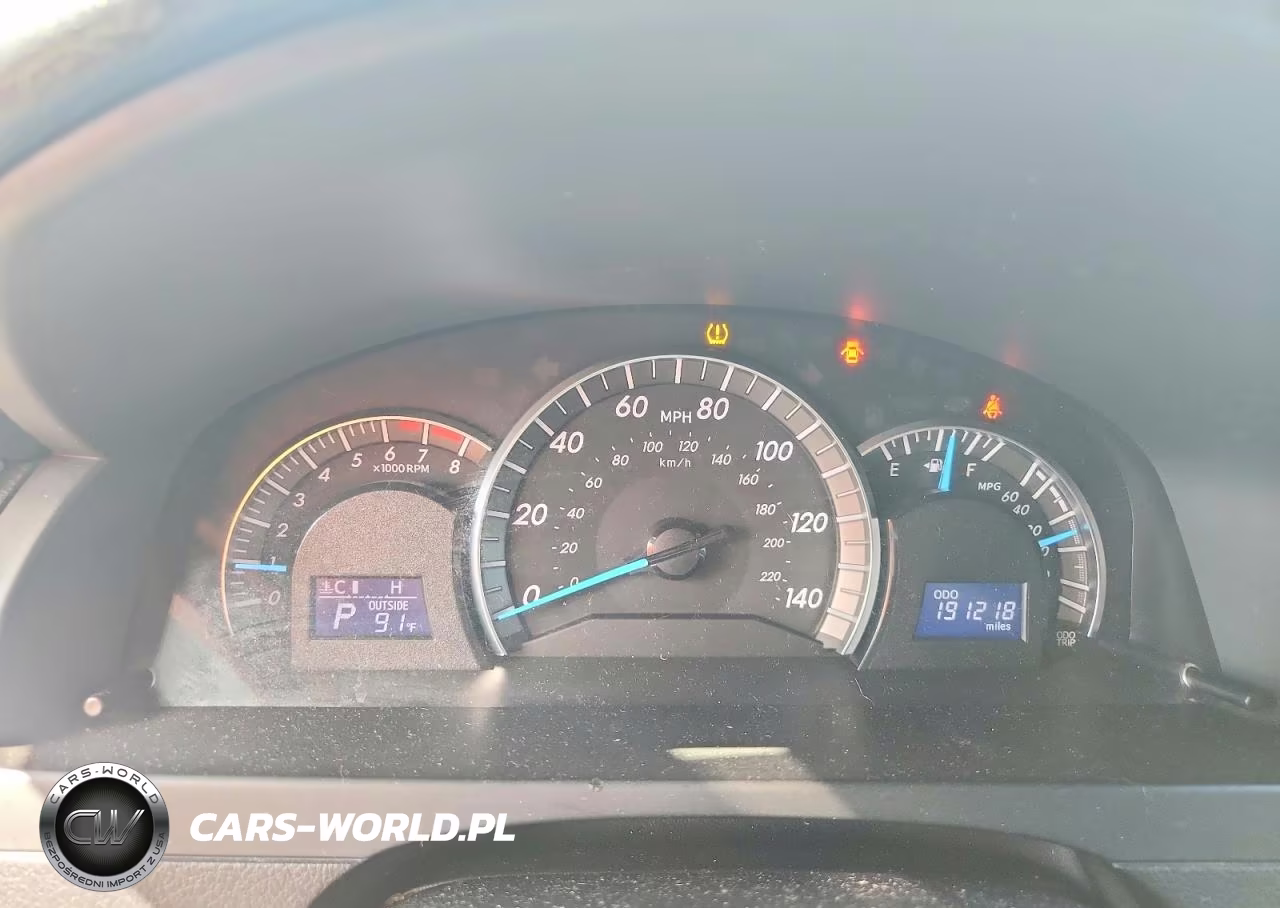 2014 Toyota Camry Se VIN:4T1BF1FK0EU306696 - 9