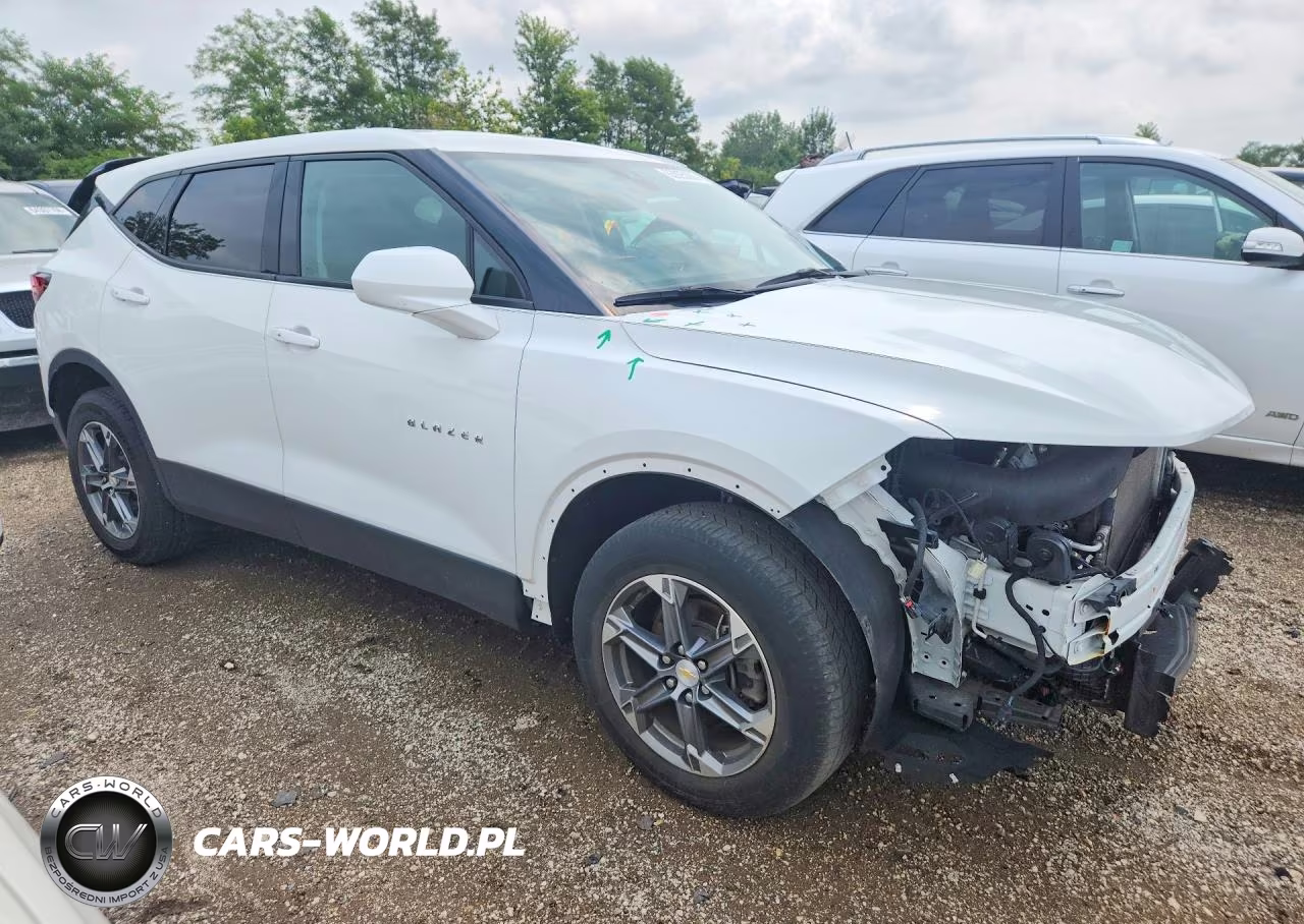 2023 Chevrolet Blazer 2Lt VIN:3GNKBHR4XPS213605 - 4