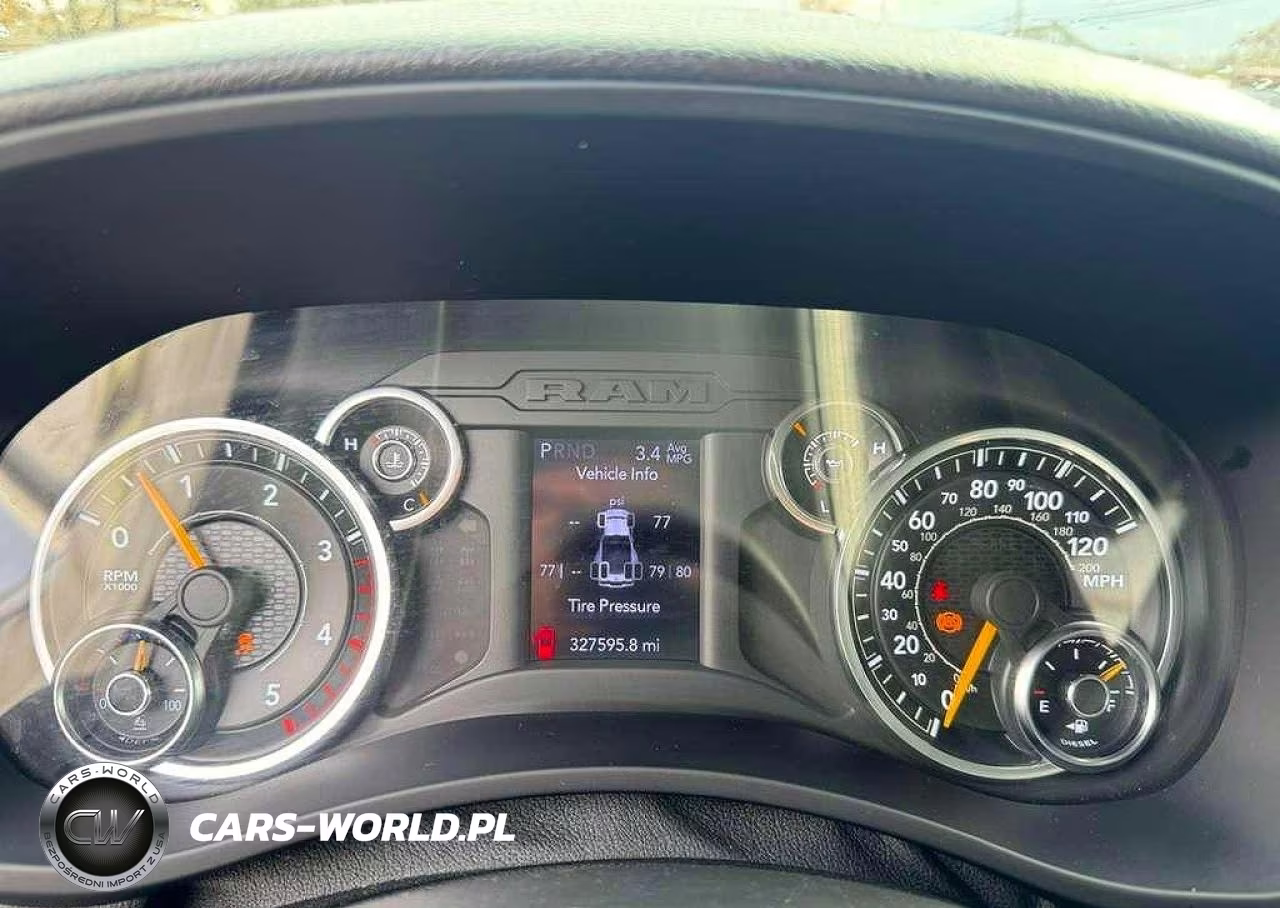 2022 Ram 3500 VIN:3C7WRTCL6NG246032 - 8