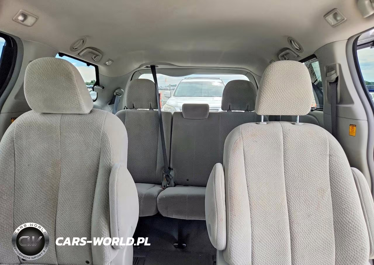 2011 Toyota Sienna Le VIN:5TDJK3DC9BS003967 - 10