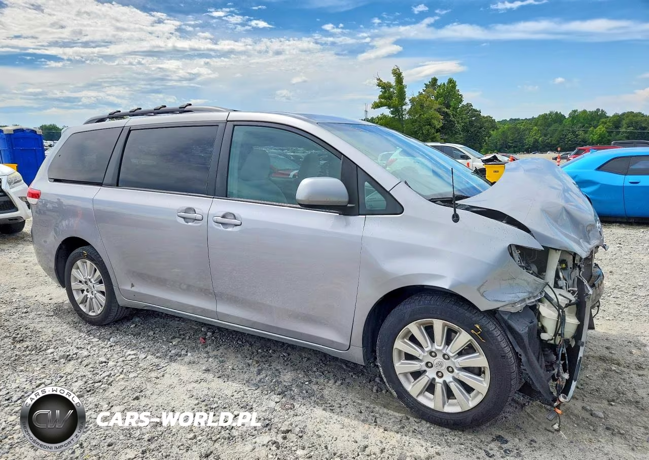 2011 Toyota Sienna Le VIN:5TDJK3DC9BS003967 - 4