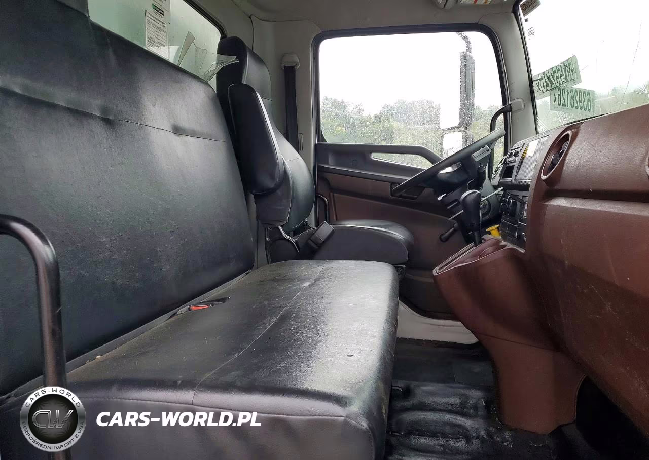 2023 Hino L6 Box Truck VIN:5PVNJ7AV2P5T51074 - 11