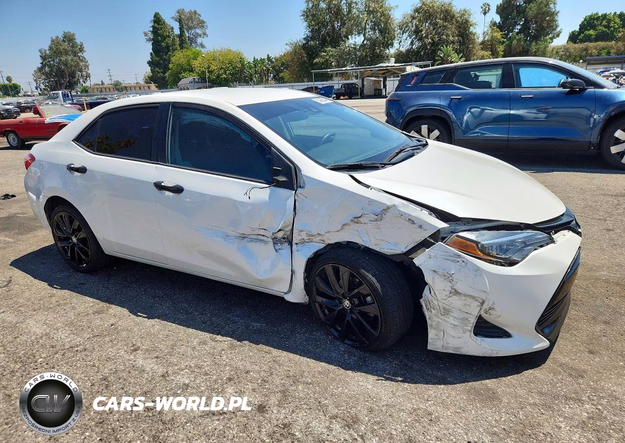 2019 Toyota Corolla Le VIN:5YFBURHE6KP925621 - 4