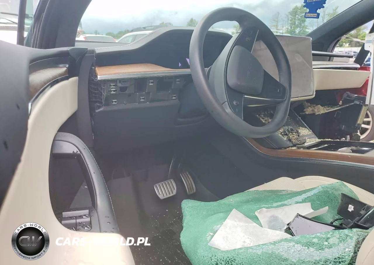 2023 Tesla Model X VIN:7SAXCBE56PF412556 - 8