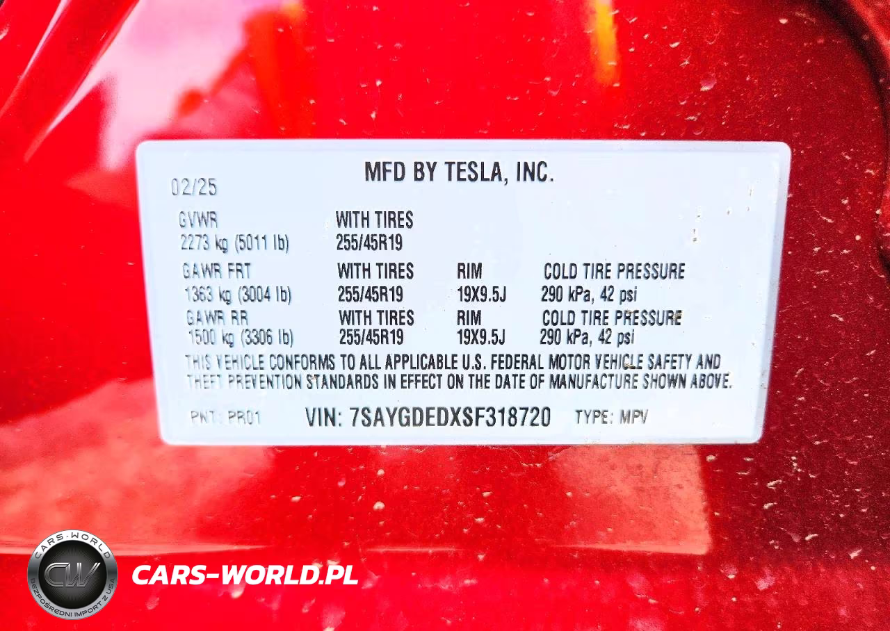 2025 Tesla Model Y VIN:7SAYGDEDXSF318720 - 13