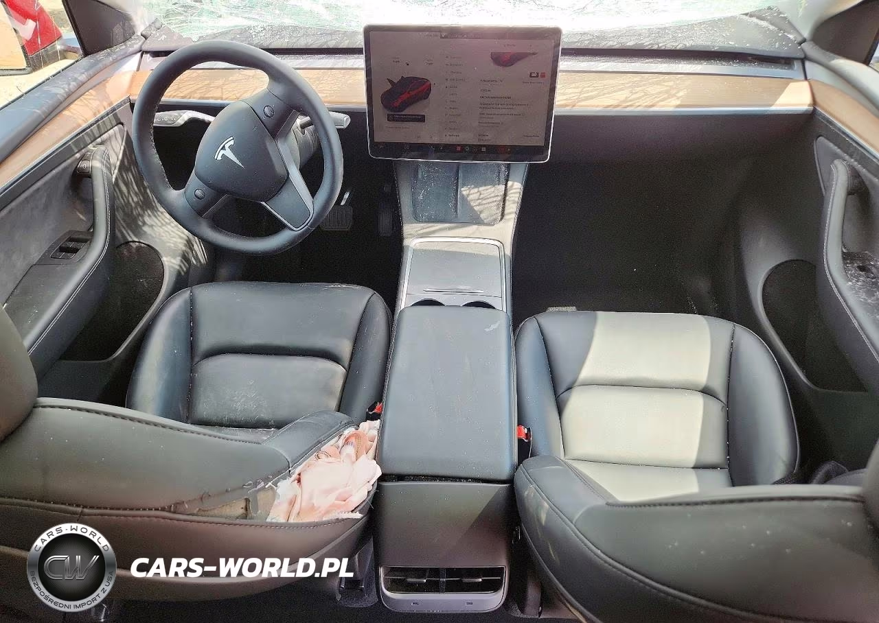 2025 Tesla Model Y VIN:7SAYGDEDXSF318720 - 8
