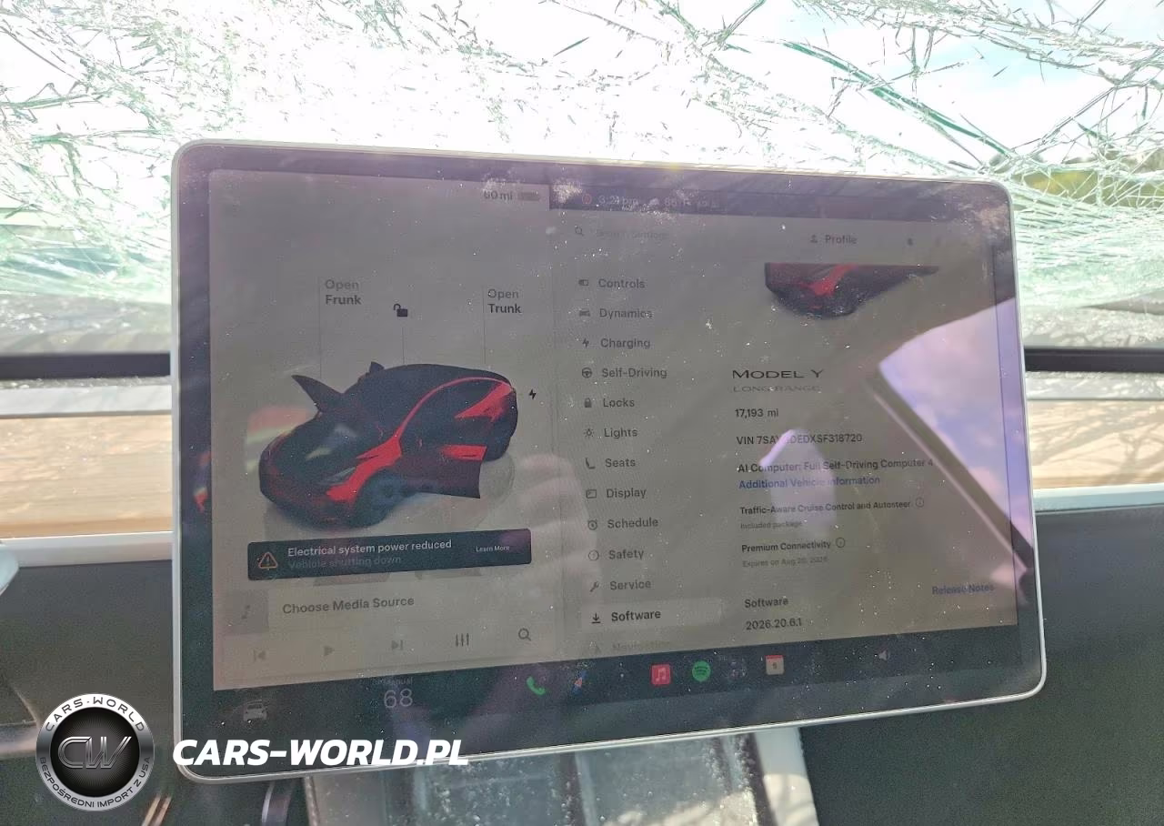 2025 Tesla Model Y VIN:7SAYGDEDXSF318720 - 9