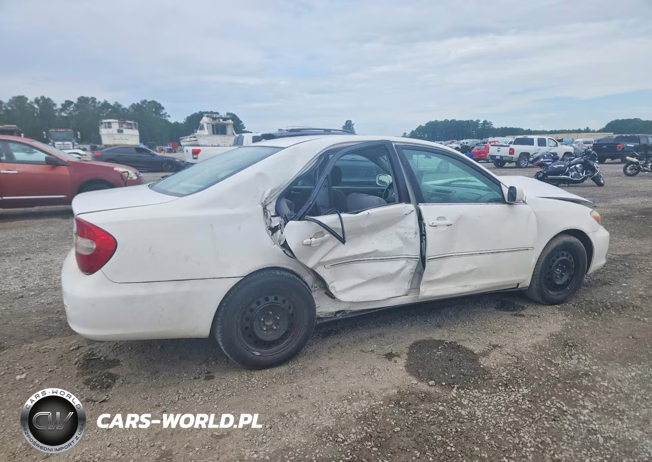 2004 Toyota Camry Xle VIN:4T1BE32K04U361085 - 3
