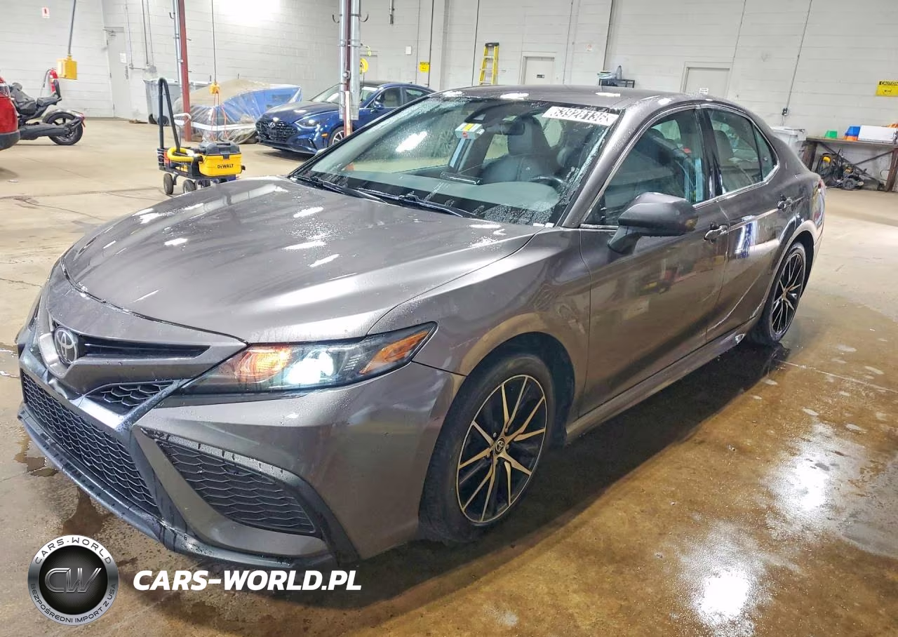 2021 Toyota Camry Se – zdjęcie 1 z 12
