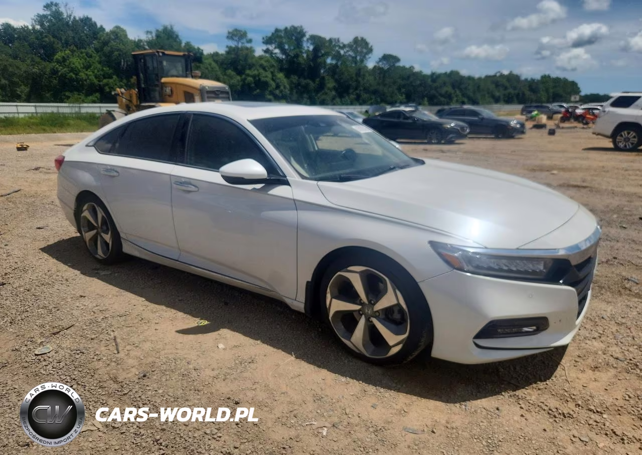 2019 Honda Accord Touring VIN:1HGCV2F91KA033183 - 4