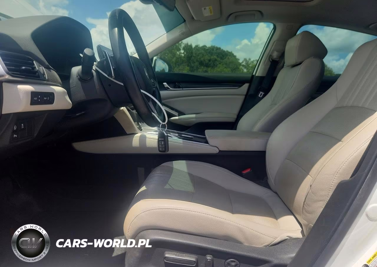 2019 Honda Accord Touring VIN:1HGCV2F91KA033183 - 7