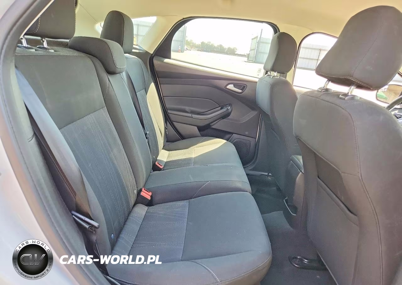 2015 Ford Focus Se VIN:1FADP3K2XFL222054 - 10