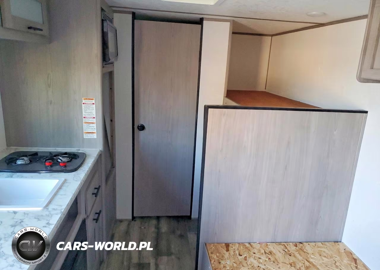 2024 Coleman Trailers VIN:4YDTCMG10RH930132 - 6