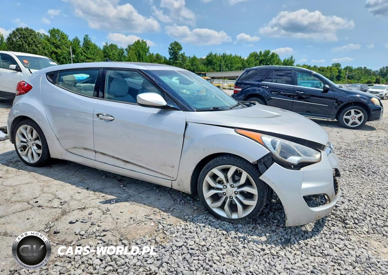 2012 Hyundai Veloster Base VIN:KMHTC6AD7CU029075 - 4