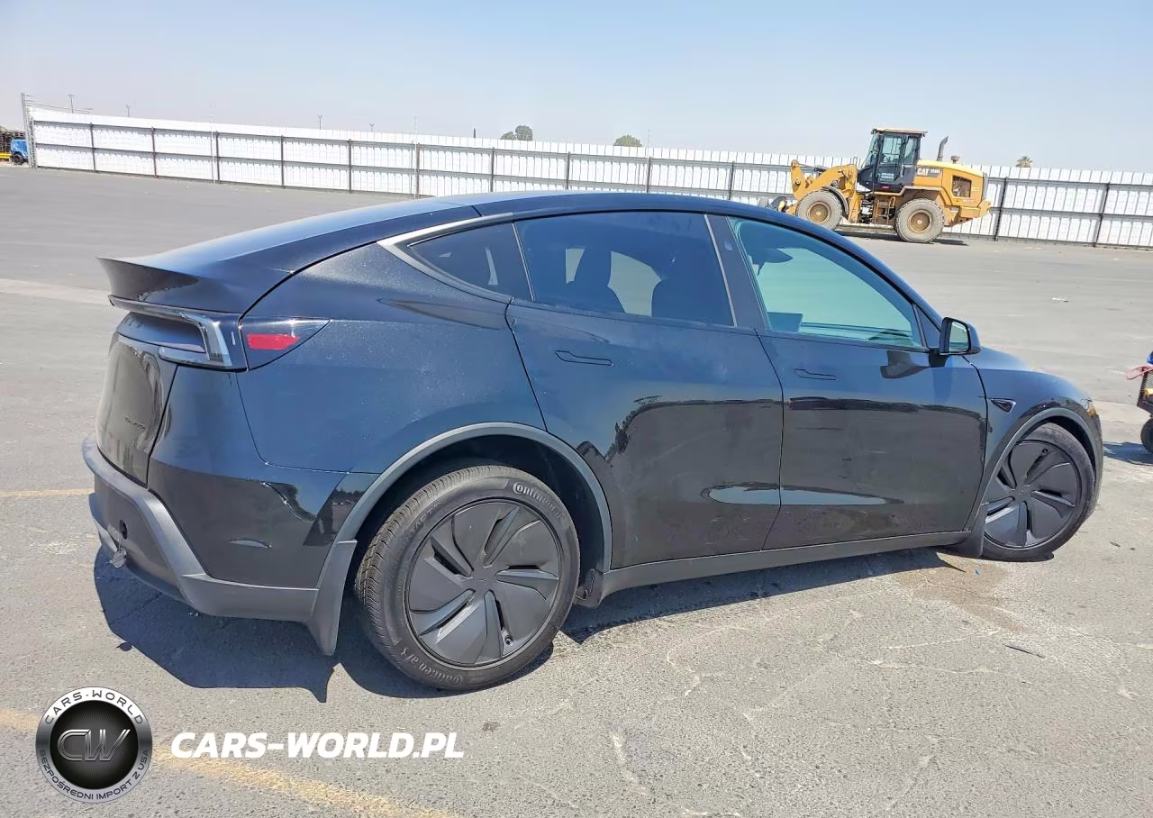 2026 Tesla Model Y VIN:7SAYGAEE9TF600940 - 3