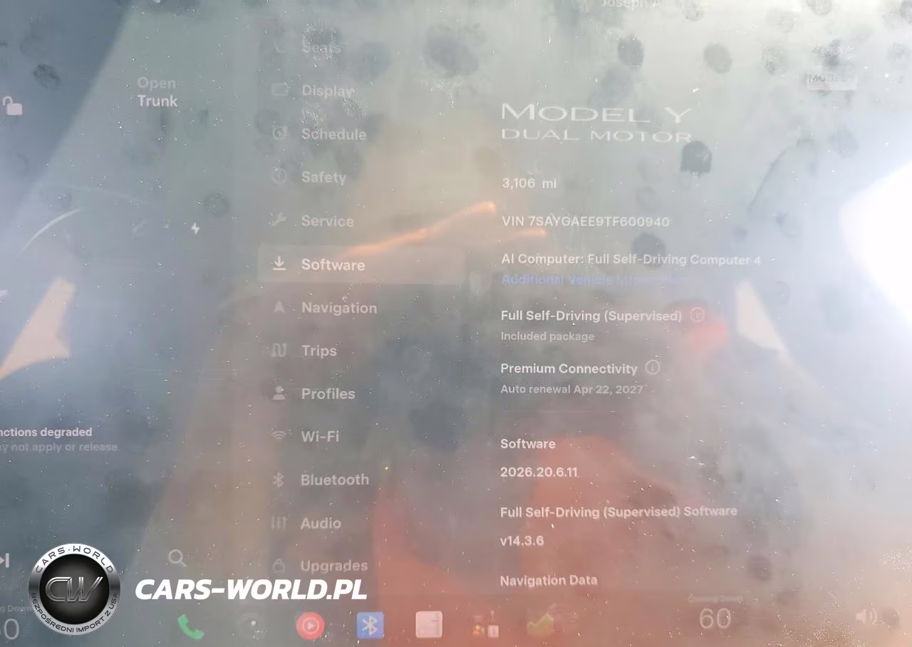 2026 Tesla Model Y VIN:7SAYGAEE9TF600940 - 9