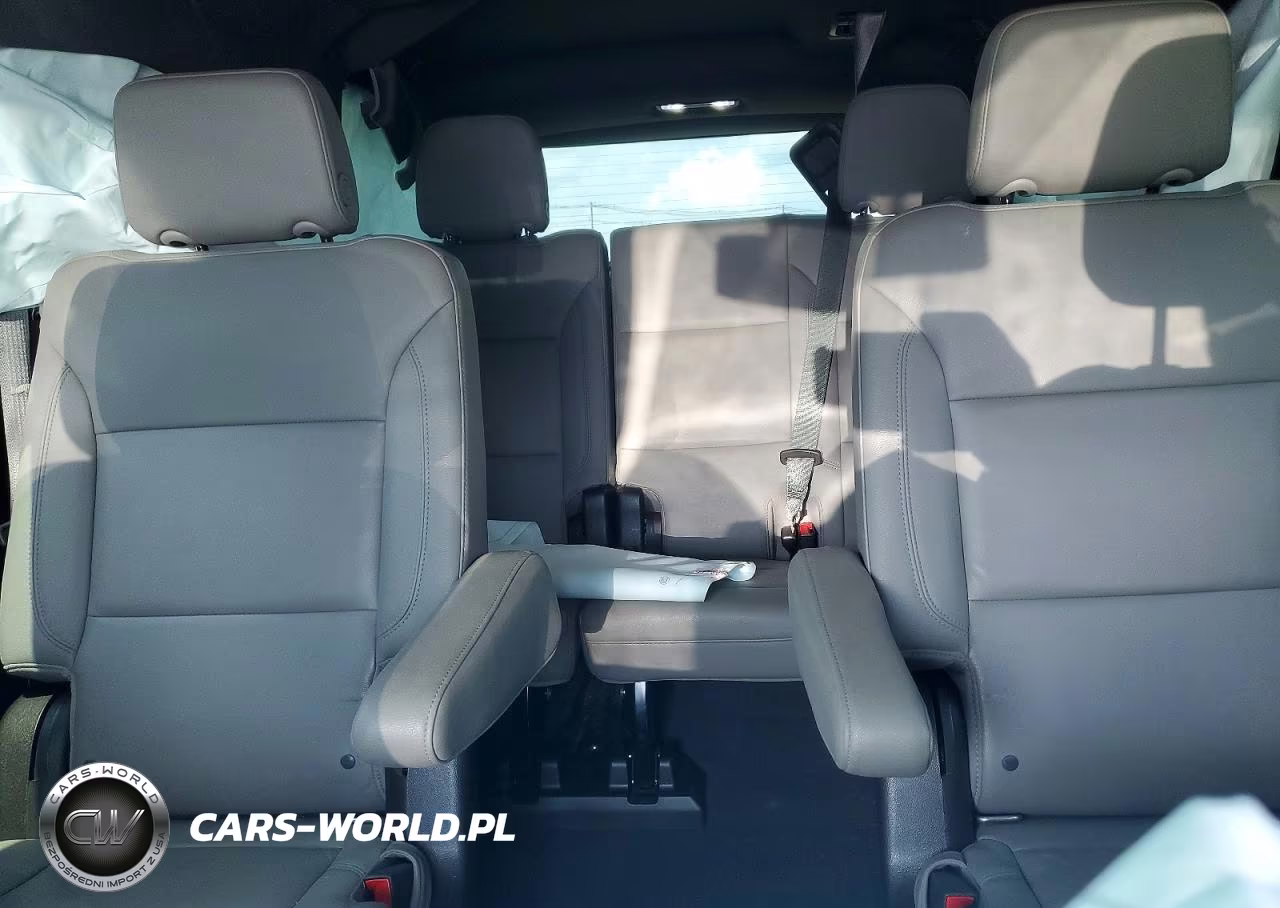 2021 Chevrolet Suburban K1500 Lt VIN:1GNSKCKD5MR473647 - 10
