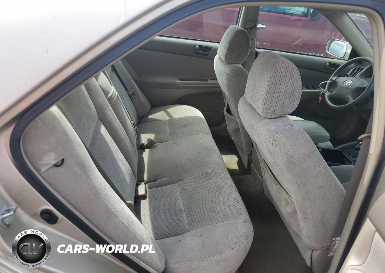2004 Toyota Camry Le VIN:4T1BE32K64U854284 - 10