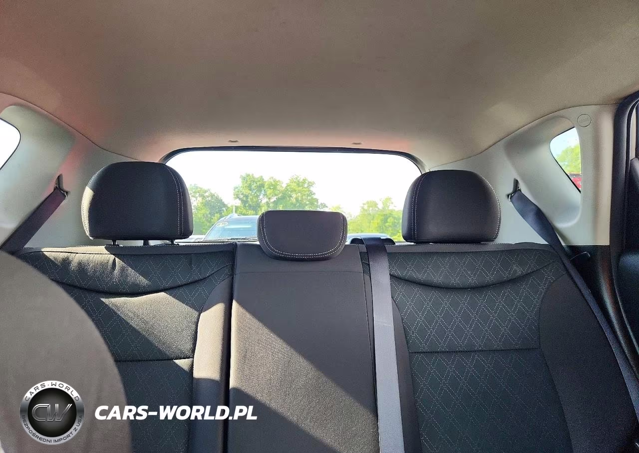 2018 Kia Soul Base VIN:KNDJN2A22J7592110 - 10