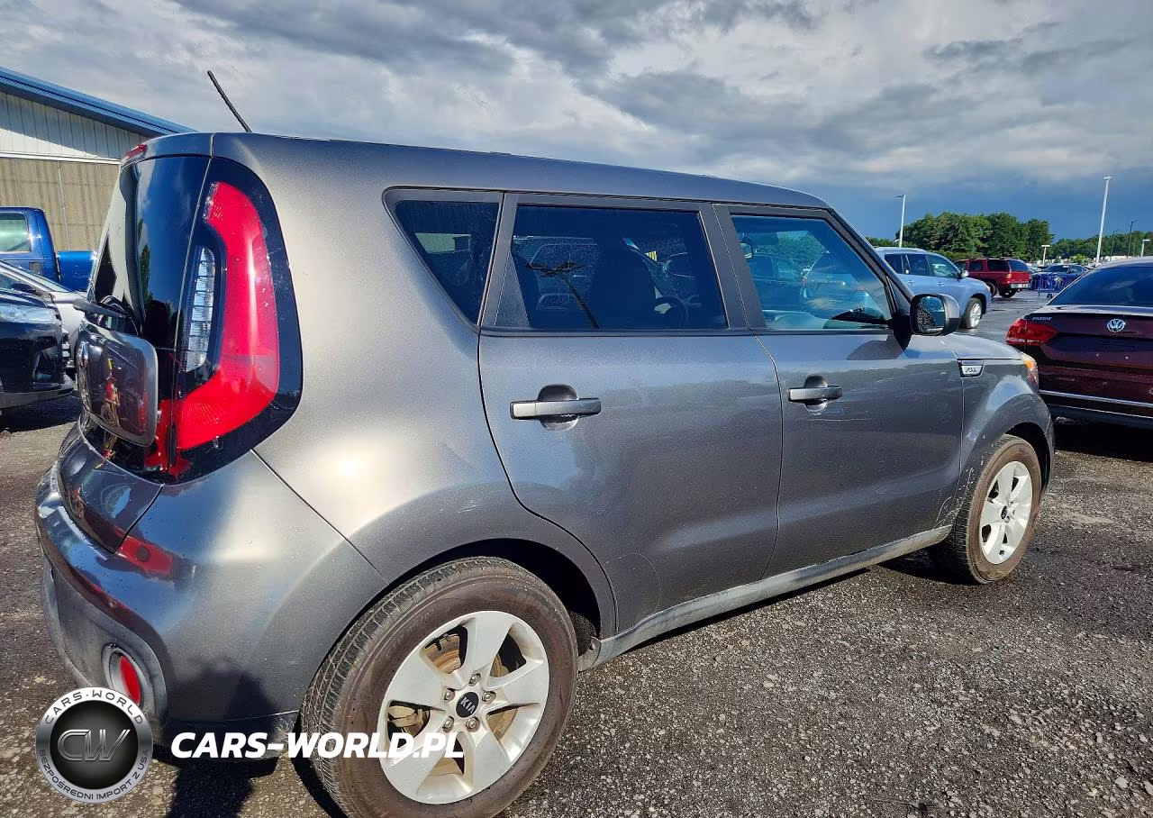 2018 Kia Soul Base VIN:KNDJN2A22J7592110 - 3