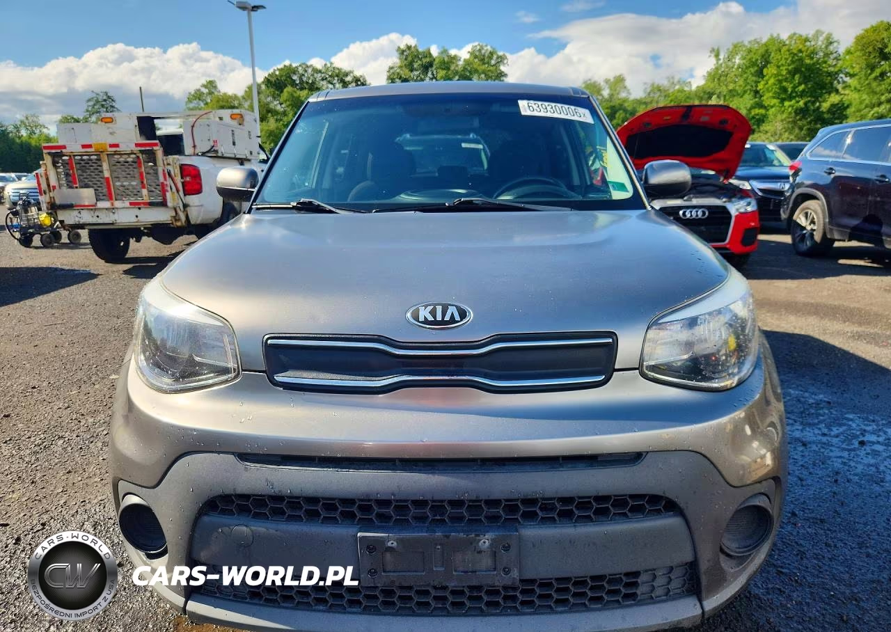 2018 Kia Soul Base VIN:KNDJN2A22J7592110 - 5