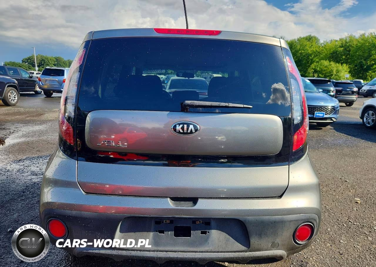 2018 Kia Soul Base VIN:KNDJN2A22J7592110 - 6