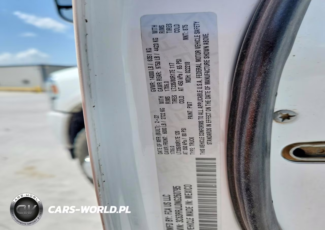 2022 Ram 3500 Laramie VIN:3C63RRJL0NG260795 - 13