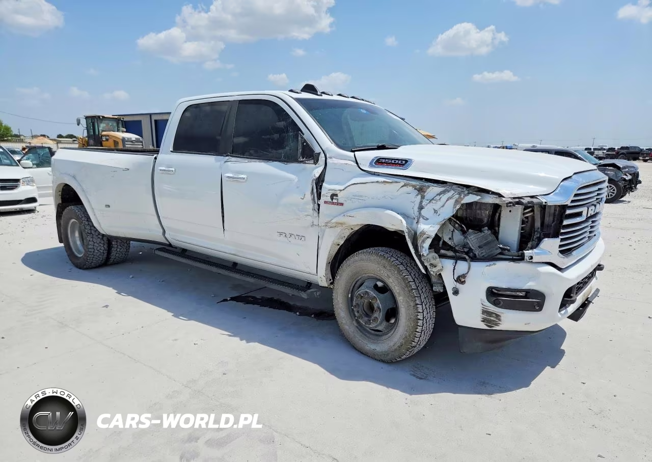 2022 Ram 3500 Laramie VIN:3C63RRJL0NG260795 - 4