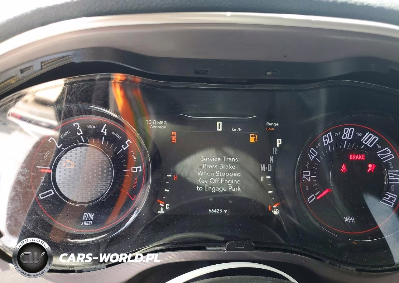 2022 Dodge Challenger Sxt VIN:2C3CDZAG4NH258093 - 9
