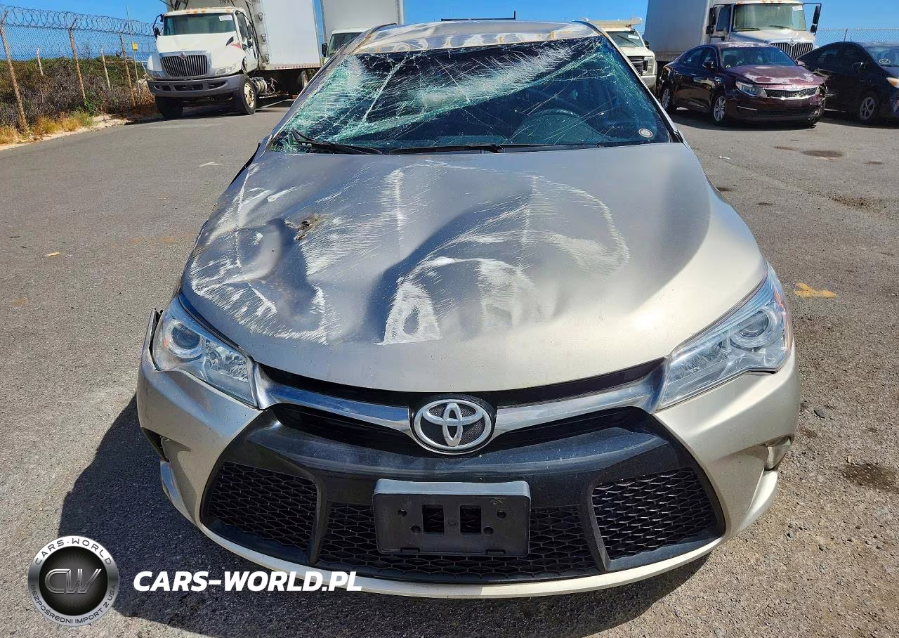 2015 Toyota Camry Le VIN:4T1BF1FK8FU473924 - 5