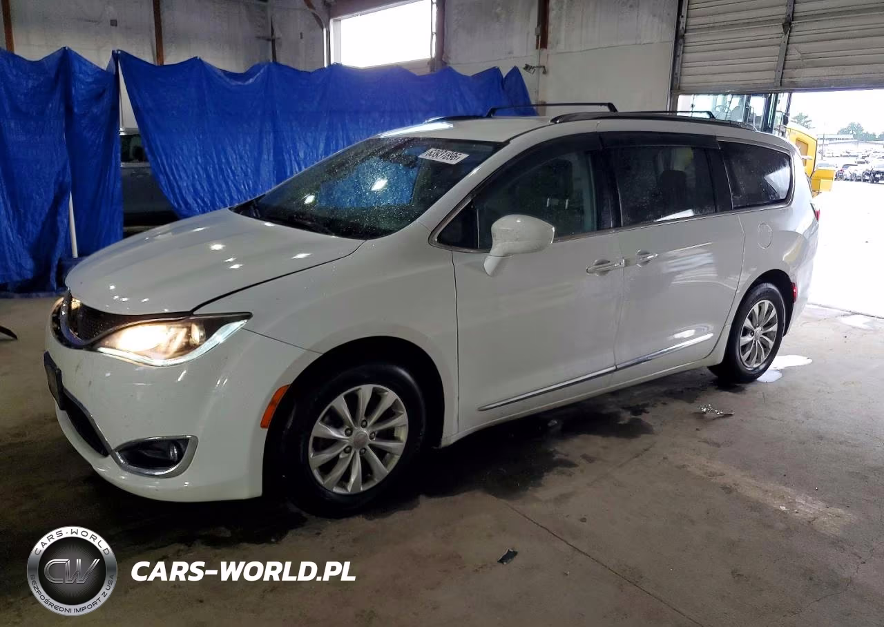 2019 Chrysler Pacifica Touring L – zdjęcie 1 z 12