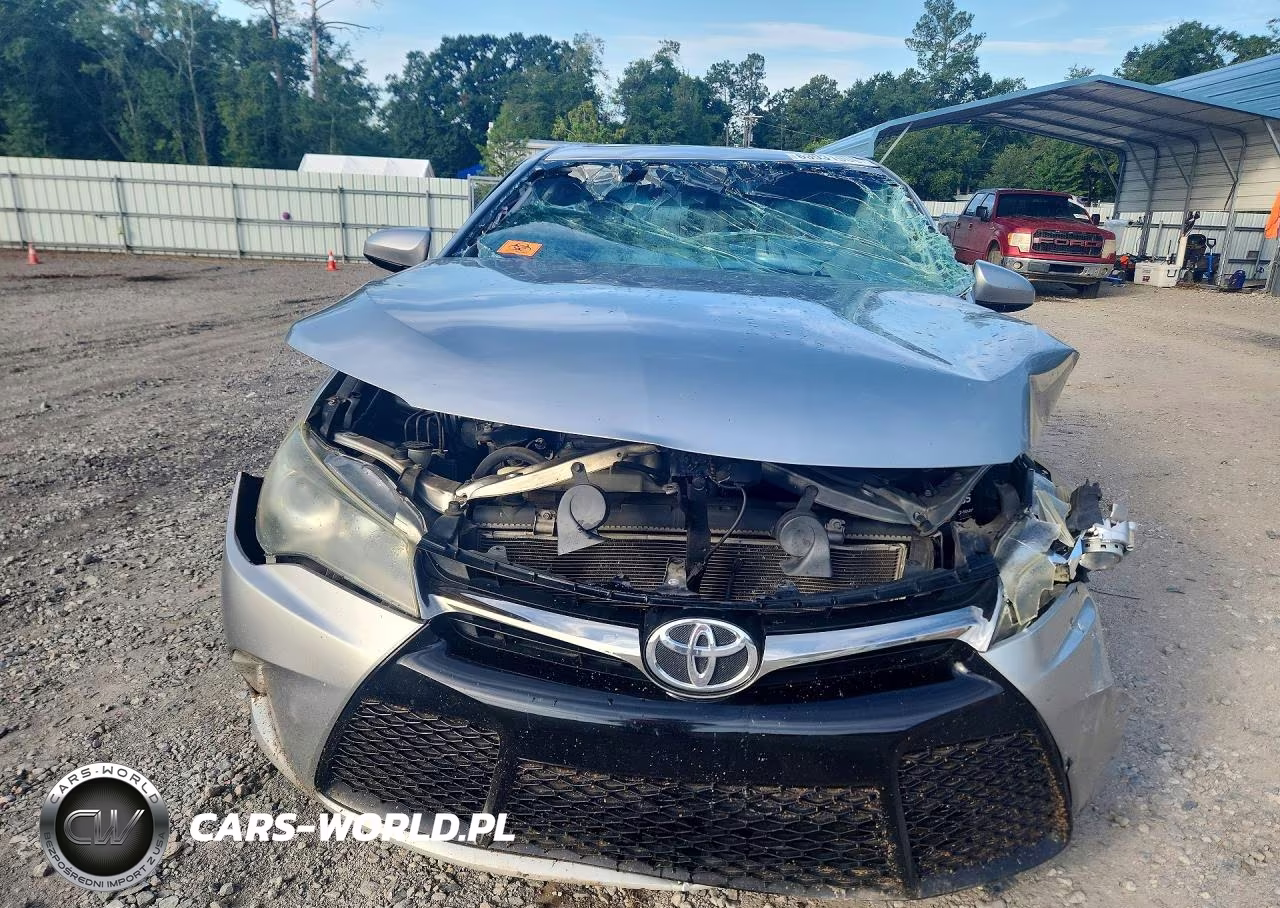 2016 Toyota Camry Se VIN:4T1BF1FK0GU151229 - 5