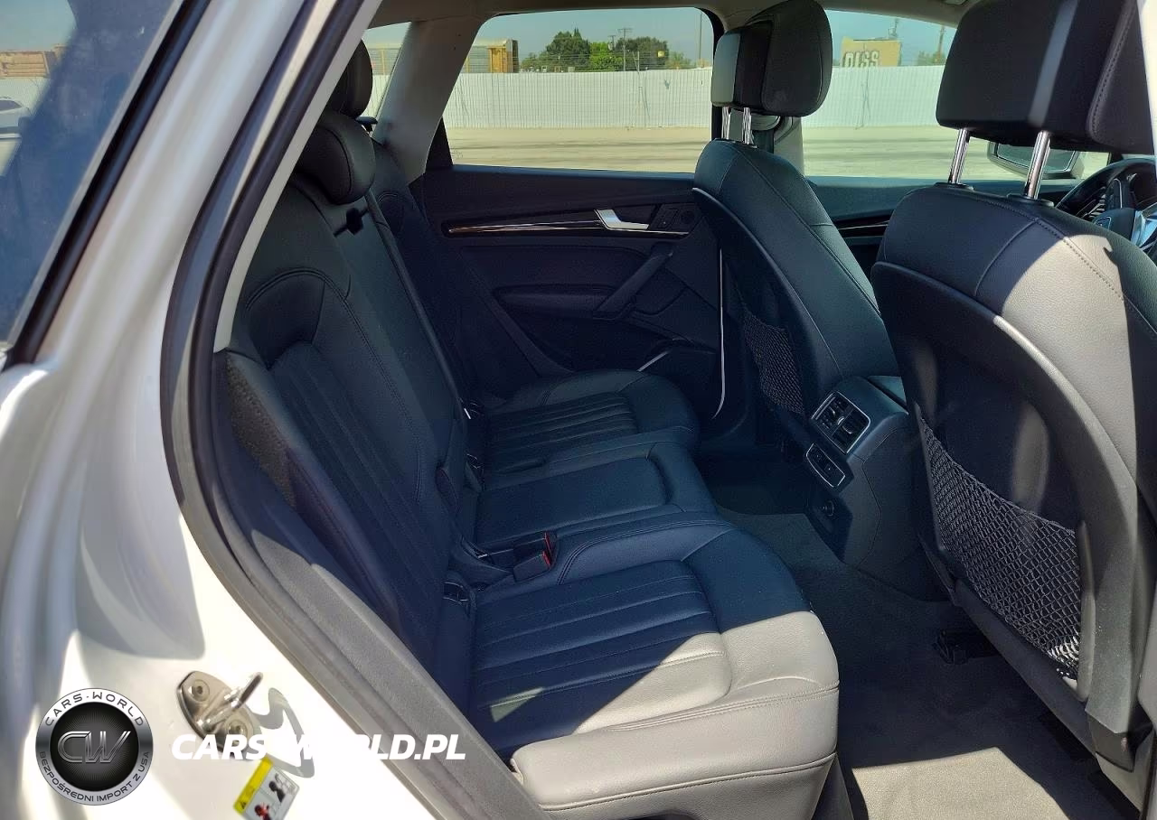 2019 Audi Q5 Premium VIN:WA1ANAFY4K2063614 - 11
