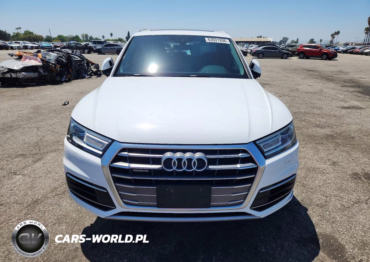2019 Audi Q5 Premium VIN:WA1ANAFY4K2063614 - 5