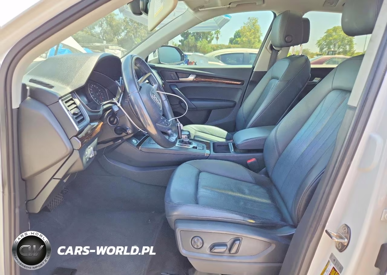 2019 Audi Q5 Premium VIN:WA1ANAFY4K2063614 - 7