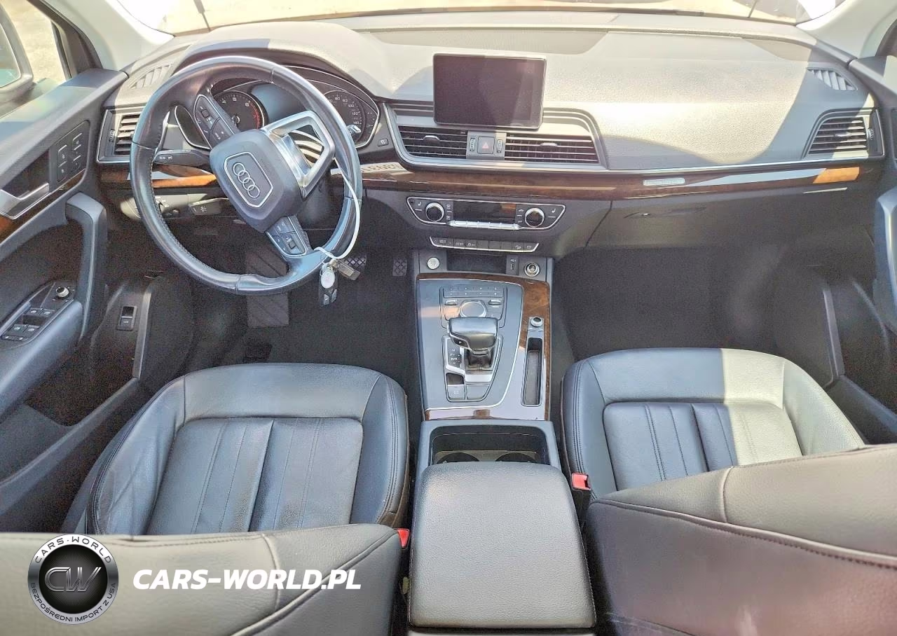 2019 Audi Q5 Premium VIN:WA1ANAFY4K2063614 - 8