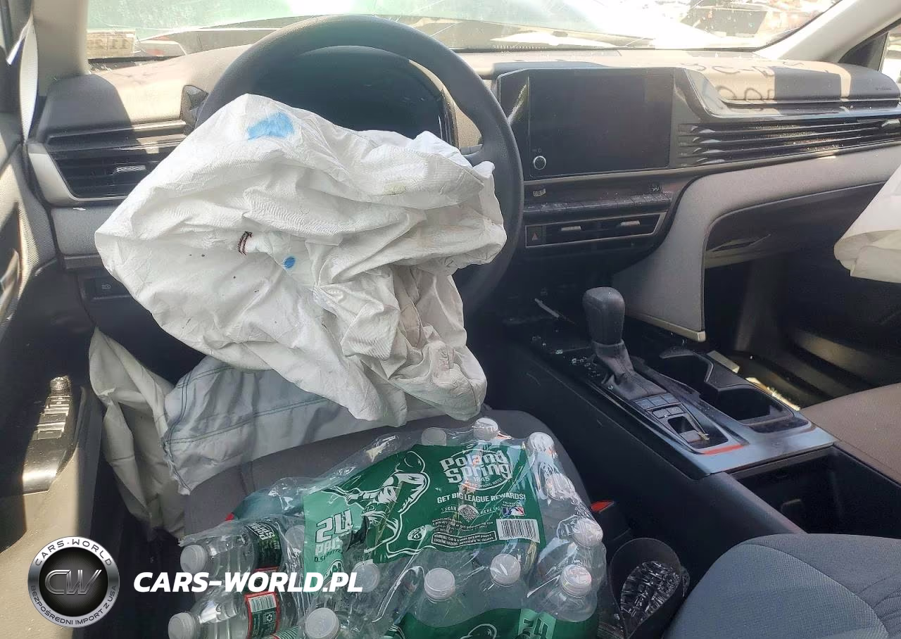 2025 Toyota Camry Le VIN:4T1DBADK5SU517010 - 8
