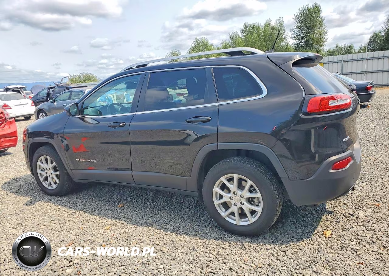 2016 Jeep Cherokee Latitude VIN:1C4PJMCS5GW244251 - 2