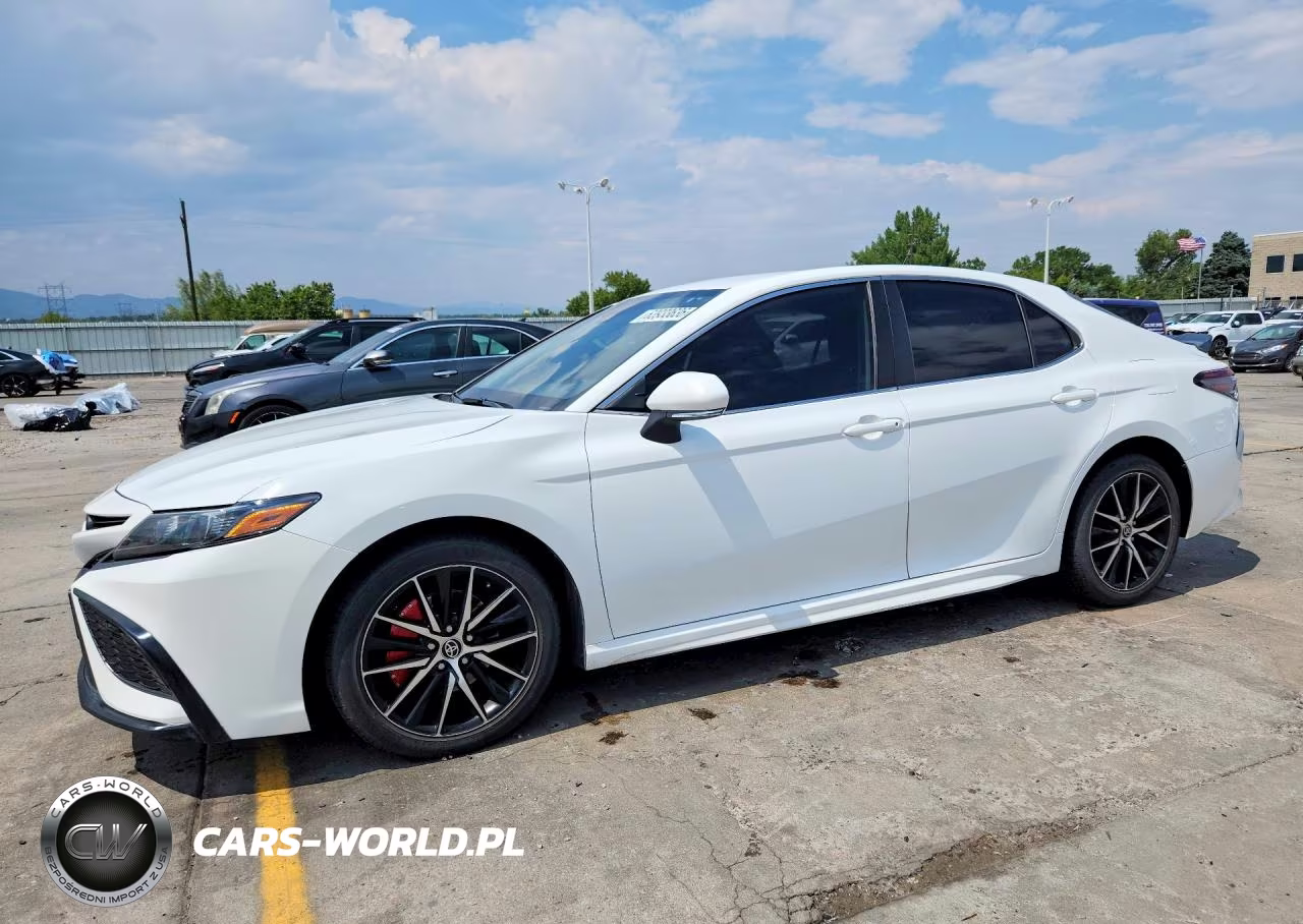 2022 Toyota Camry Se