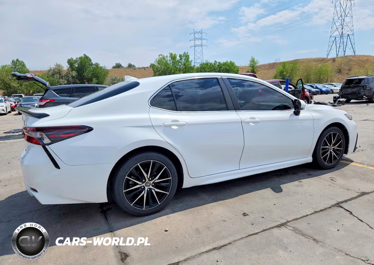 2022 Toyota Camry Se VIN:4T1G11AK5NU668938 - 3