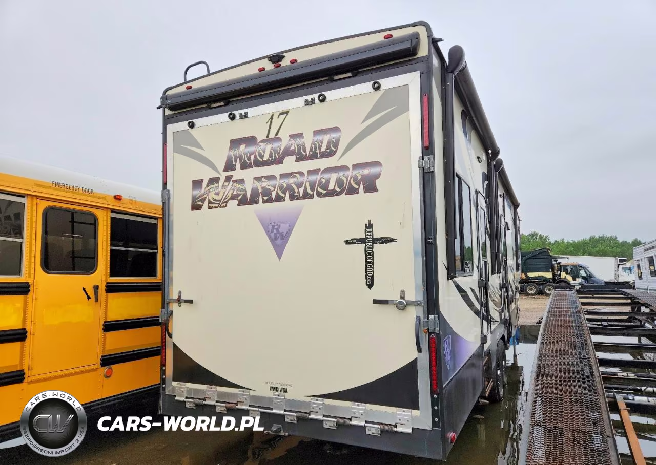 2017 Heartland Road Warrior Camper VIN:5SFCG3928HE331032 - 4