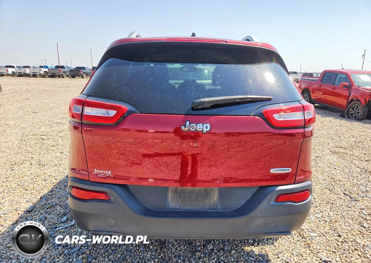 2015 Jeep Cherokee Latitude VIN:1C4PJLCB2FW643093 - 6