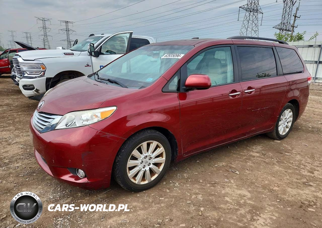 2012 Toyota Sienna Limited 7-Passenger