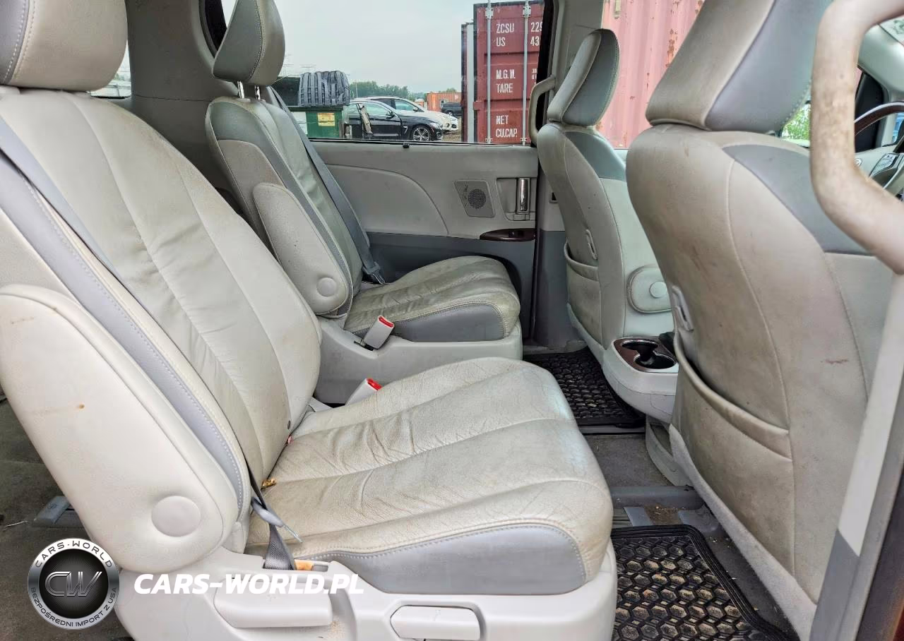 2012 Toyota Sienna Limited 7-Passenger VIN:5TDDK3DC1CS035861 - 10