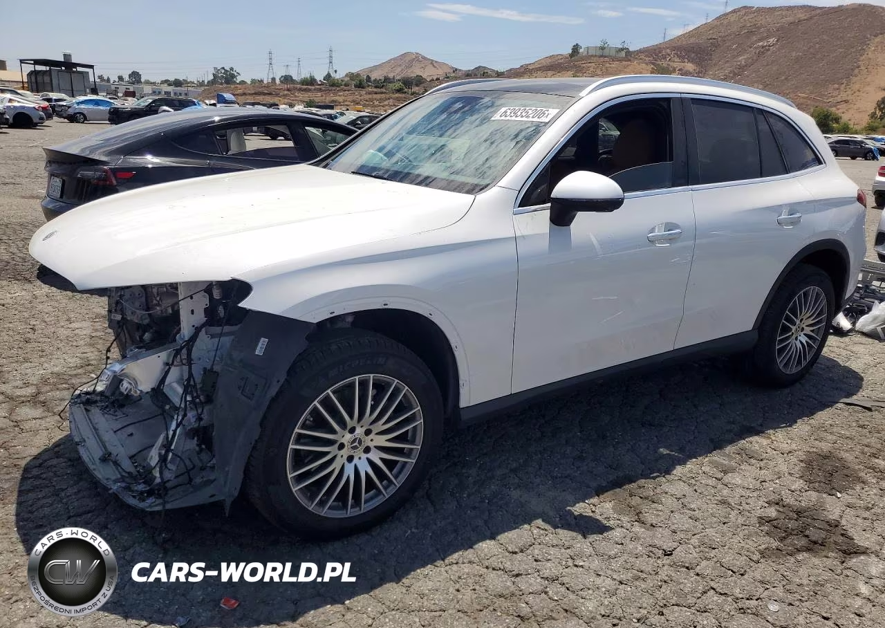 2026 Mercedes-Benz Glc 300 – zdjęcie 1 z 13