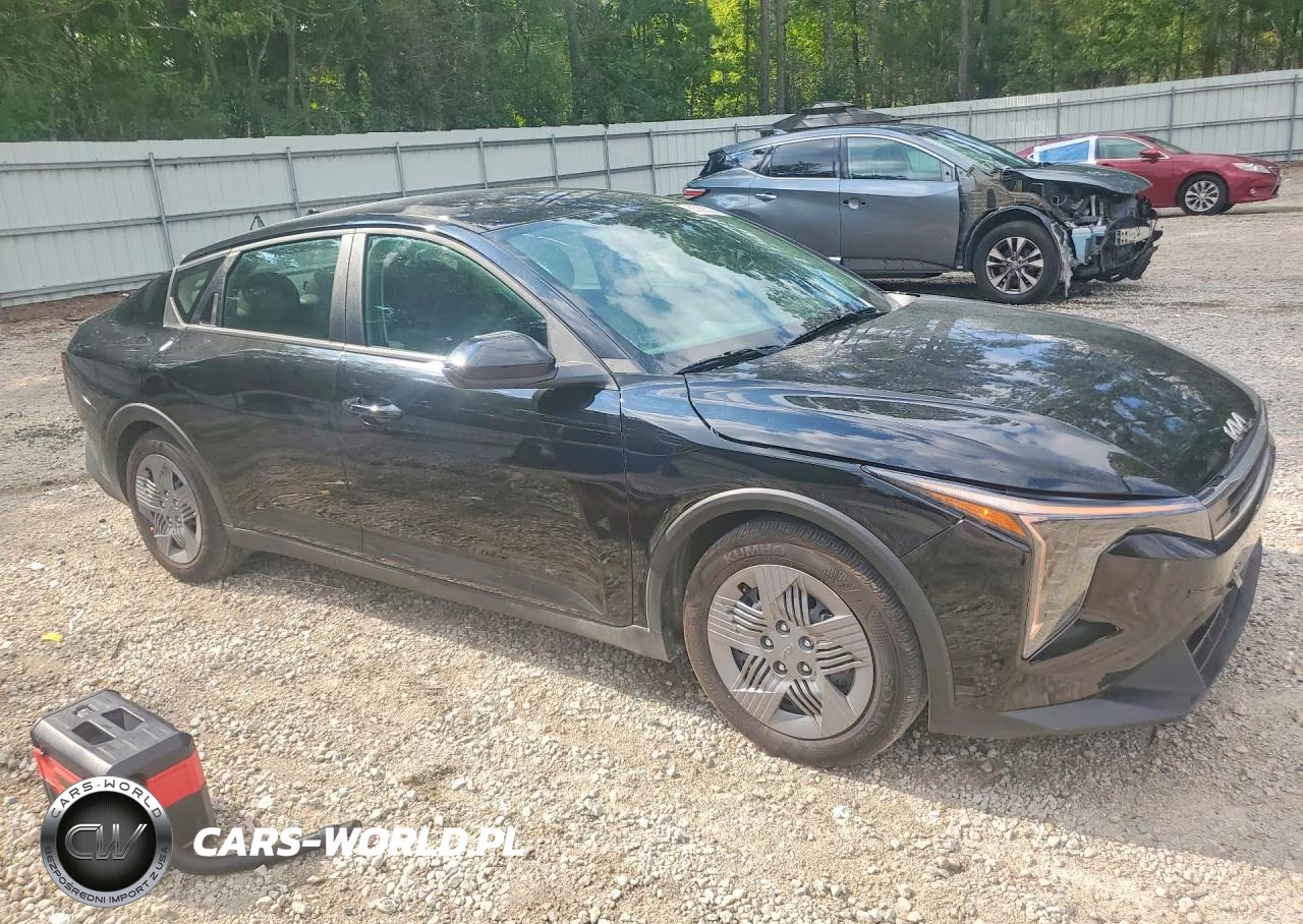 2025 Kia K4 Lx VIN:3KPFT4DE6SE241473 - 4
