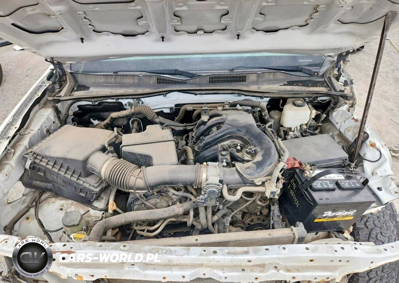 2018 Toyota Tacoma Sr V6 VIN:3TMCZ5AN8JM164010 - 11