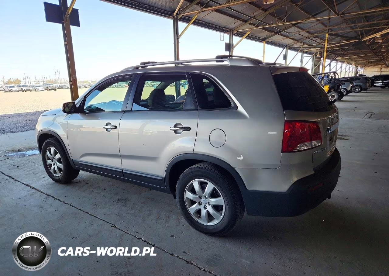 2013 Kia Sorento Lx VIN:5XYKT4A67DG370713 - 2